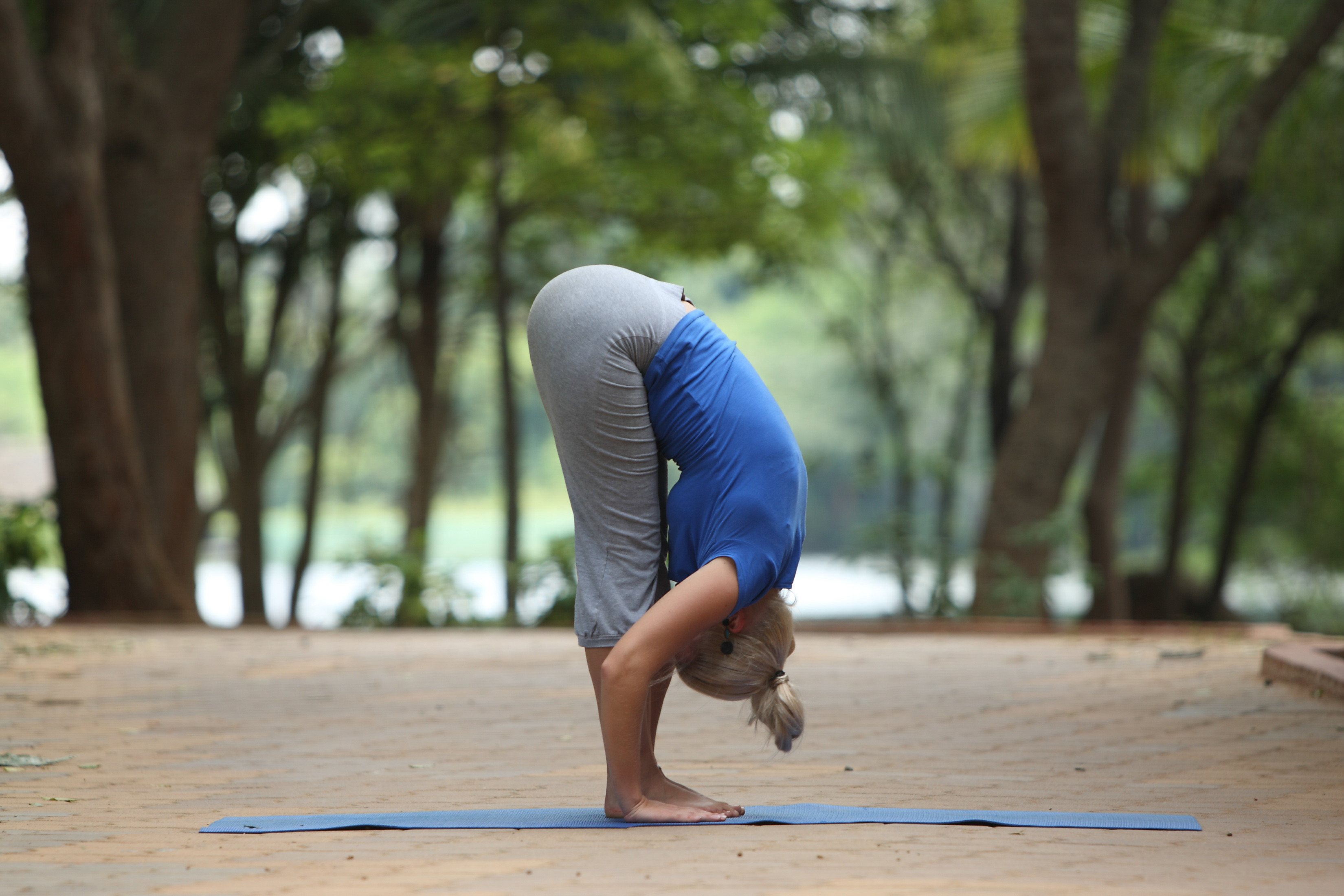 Hastapadasana (Forward bend) yoga for beginners